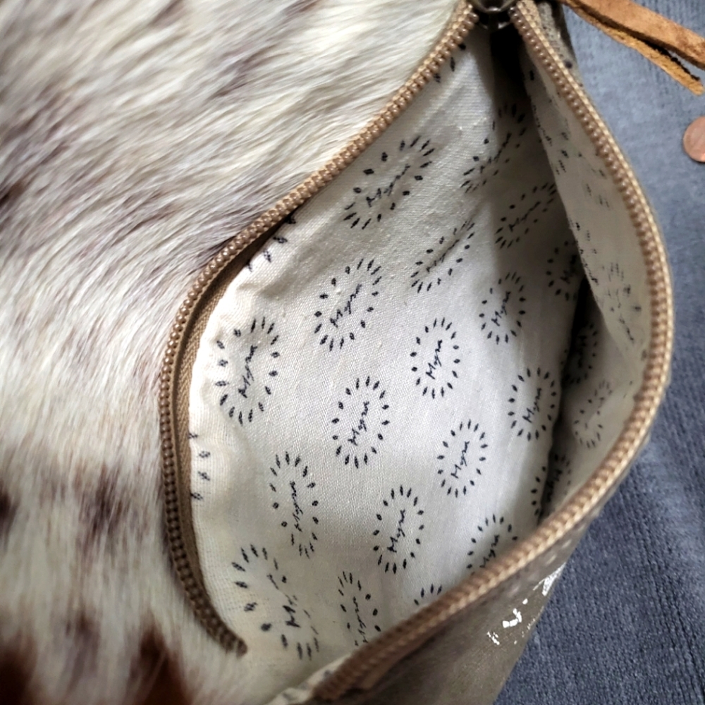 Purse - Picture 2 of 4